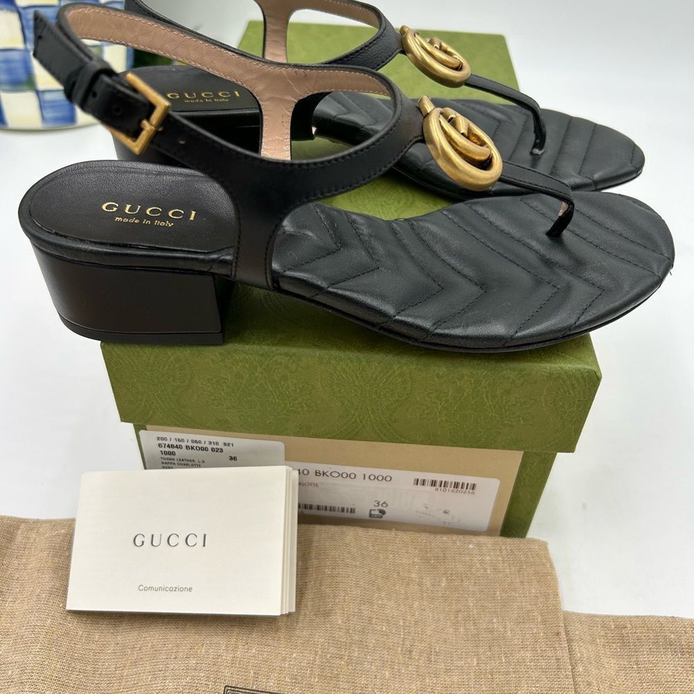 Gucci Black Leather GG Thong Sandals with Gold Hardware - Picture 4 of 10